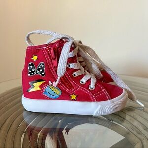 Disney Minnie Mouse Kid's
Hi Top Shoes Size 6.5 Zip Sides Polka Dots